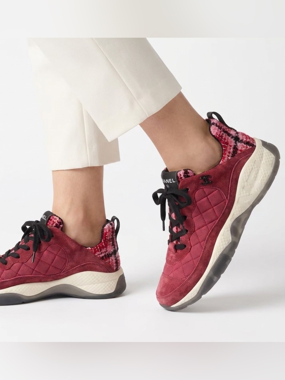 $1275 Chanel CC Low-Top Sneakers Trainers Quilted Tweed Suede Burgundy 42 US 10